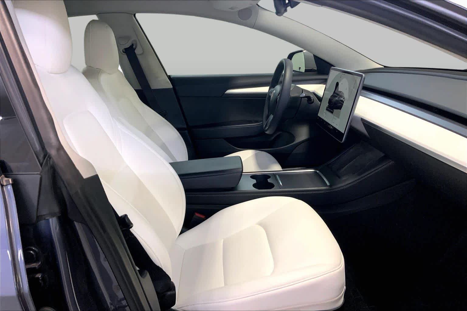 Used 2022 Midnight Silver Metallic Tesla Performance image 8
