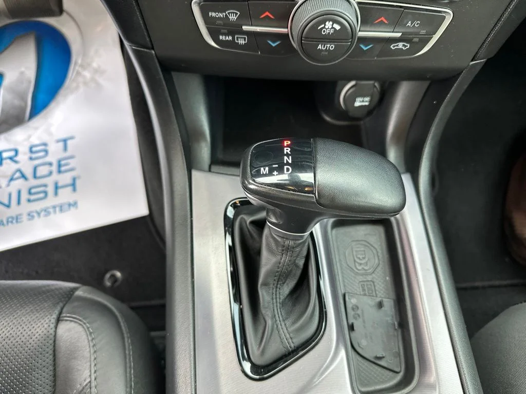 Used 2021 Triple Nickel Clearcoat Dodge SXT image 26