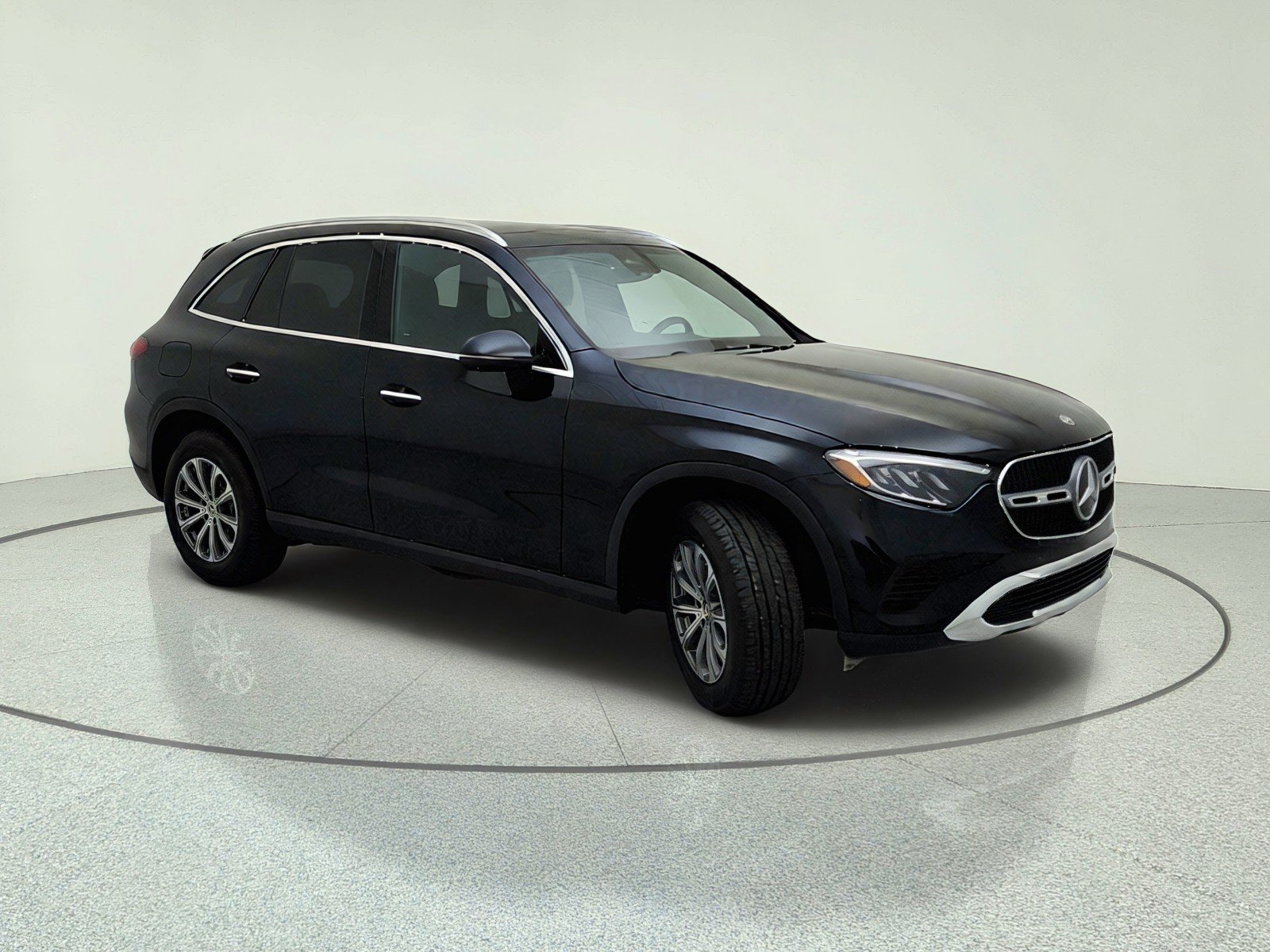 Certified Used 2026 Black Mercedes-Benz GLC 300 image 5
