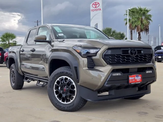2026 Toyota Tacoma i-FORCE MAX TRD Off-Road i-FORCE MAX