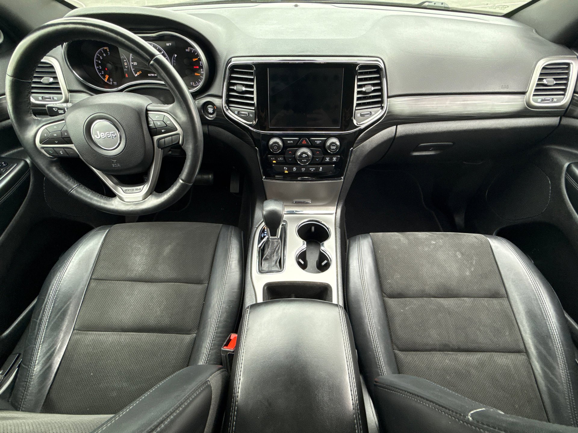 Used 2019 Granite Crystal Metallic Clearcoat Jeep Altitude image 17