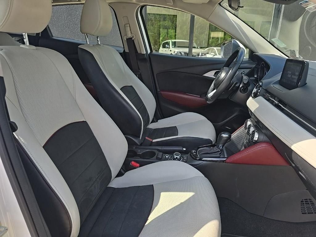 Used 2018  Mazda Grand Touring image 31