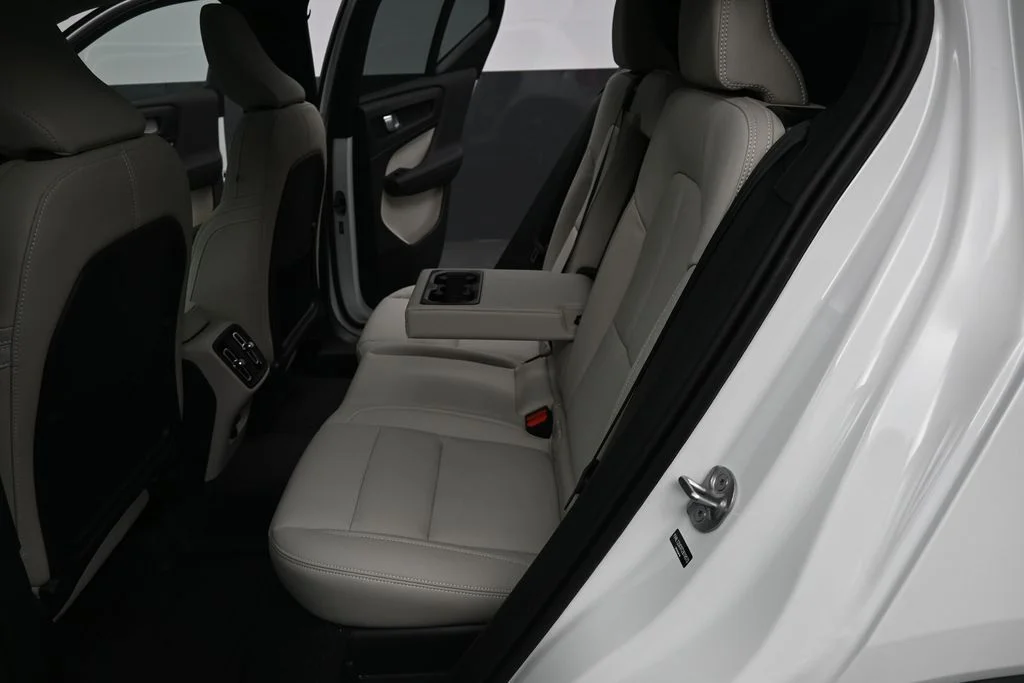 New 2026 Crystal White Volvo Plus image 13