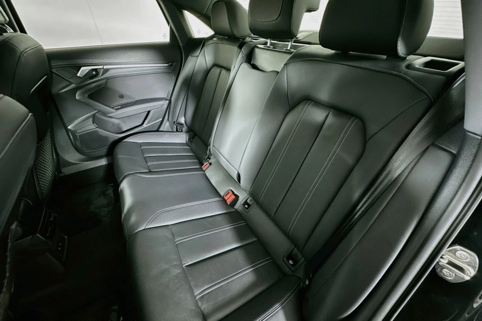 Used 2024 Mythos Black Metallic Audi Premium Plus image 9
