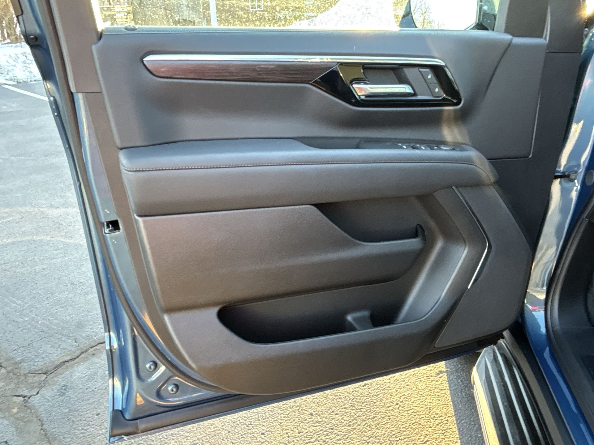 New 2025 Lakeshore Blue Metallic Chevrolet LS image 39