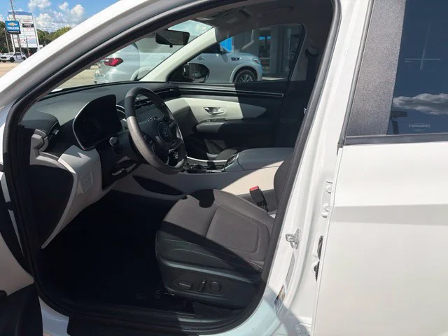 Used 2024  Hyundai SEL image 15