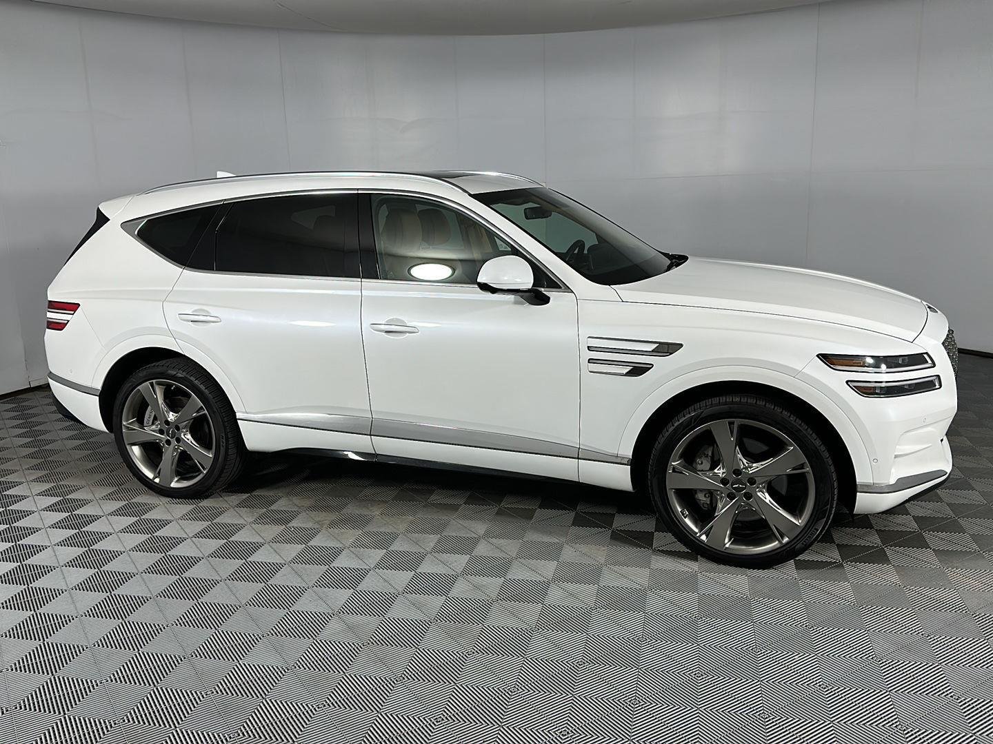Used 2023 Uyuni White Genesis 2.5T image 30