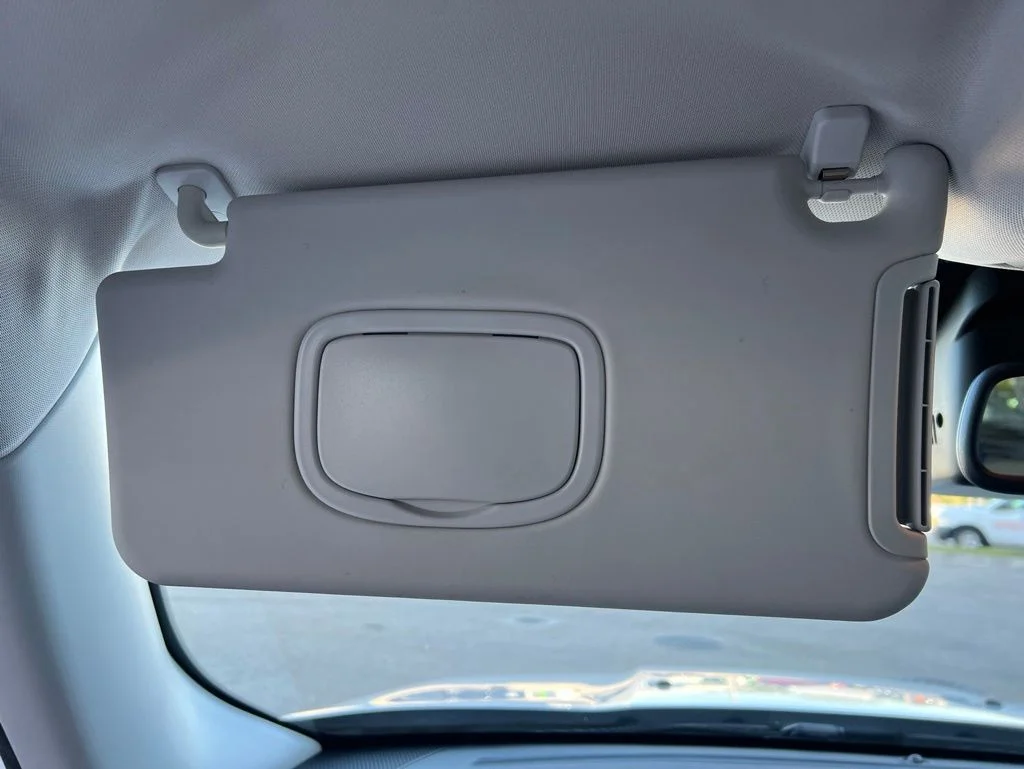 Used 2015 Silver Jeep Limited image 40