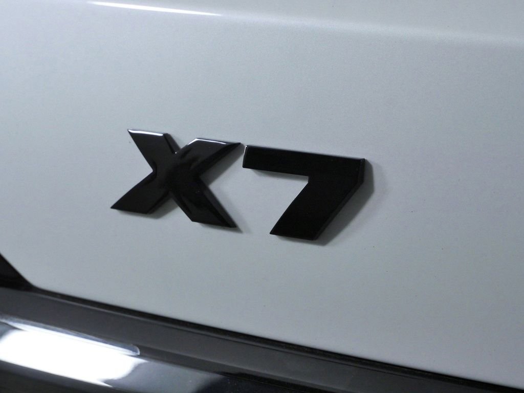 New 2027 Mineral White Metallic BMW M60i image 13