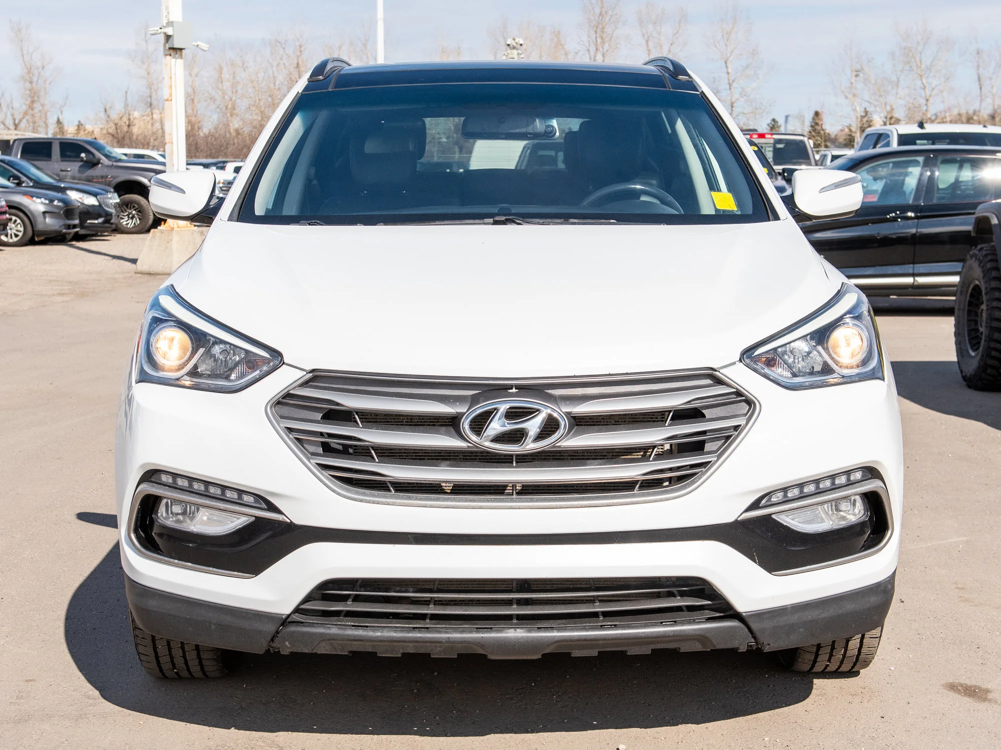 Used 2018 White Hyundai SE * One Owner | Heated Seats | Panoramic Sunroof | Backup Camera | Blind Spot Monitoring image 7