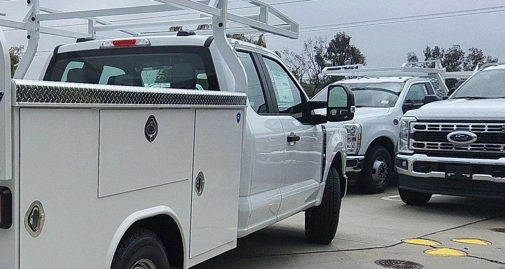 New 2026 Oxford White Ford XL image 29