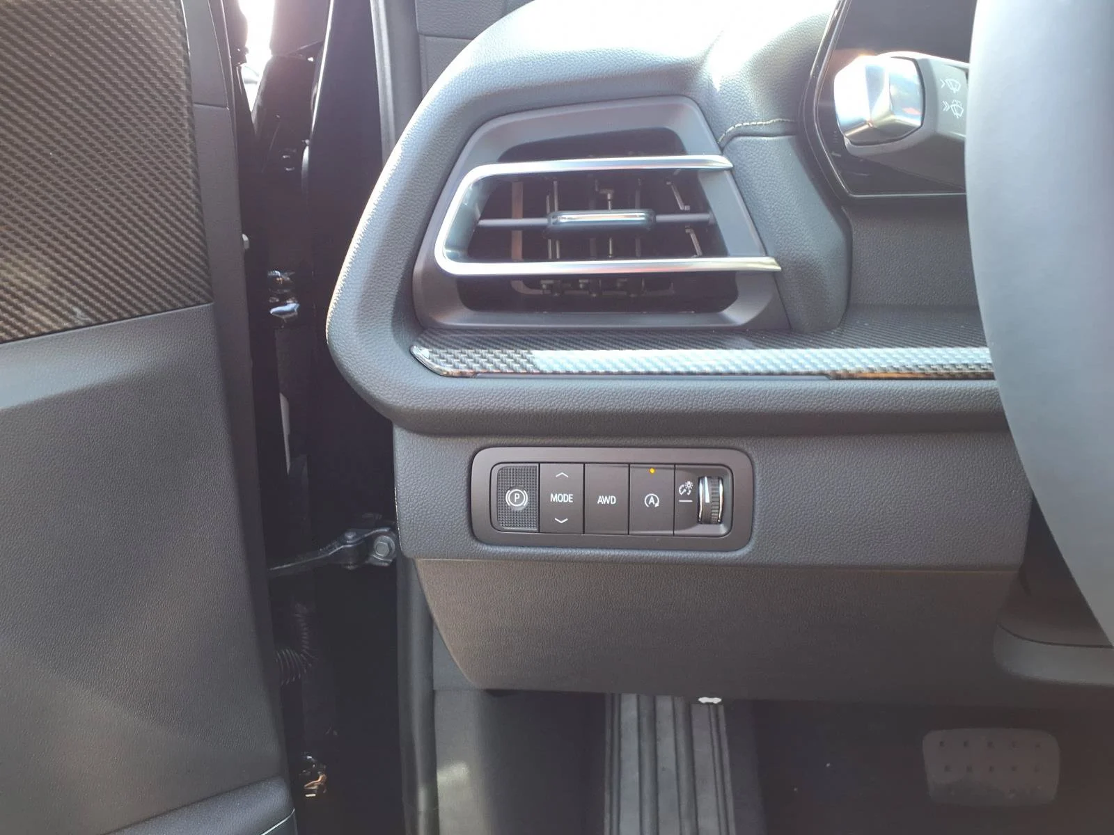 2027 Chevrolet Traverse Z71 - Photo 9
