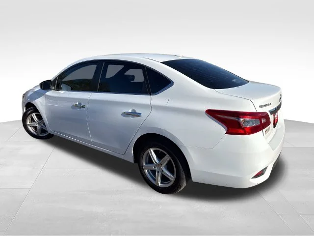 Used 2018 White Nissan SV image 5