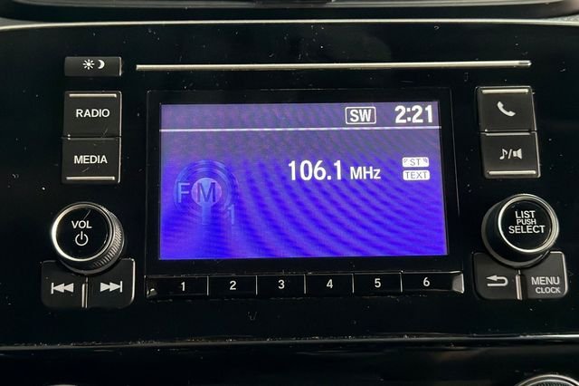 Used 2018 White Diamond Pearl Honda LX image 25