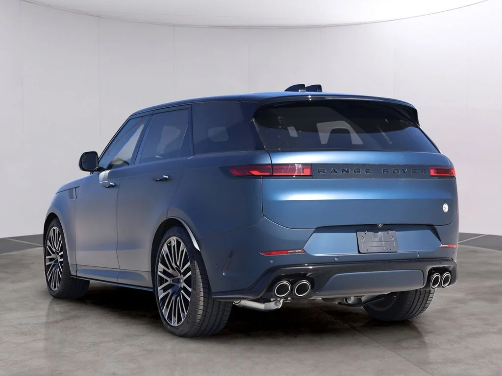 Certified Used 2025 Blue Nebula in Matte Land Rover SV Edition Two image 11