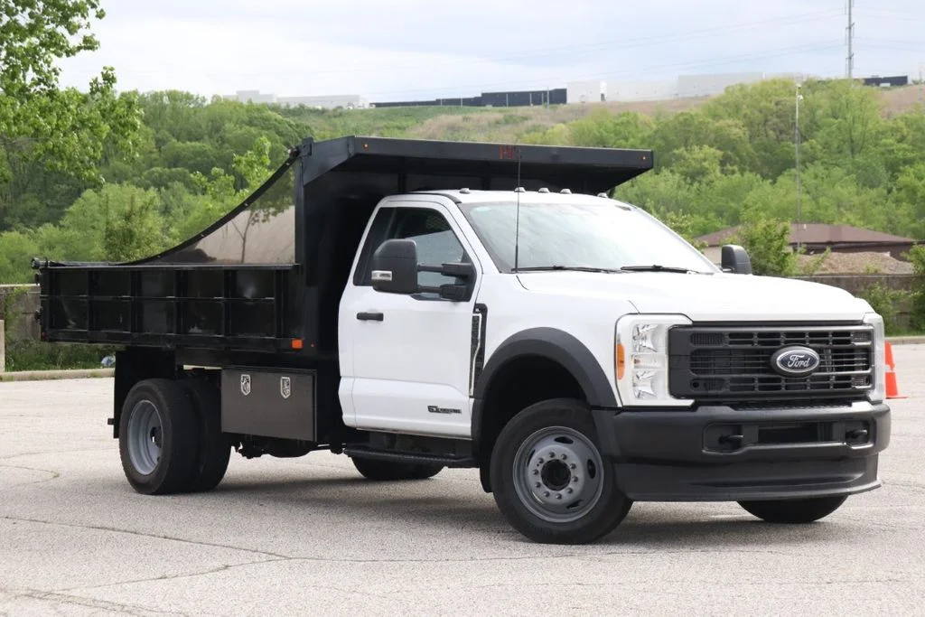 Used 2024 White Ford XL image 2