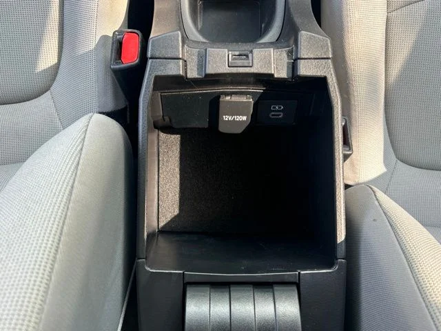 Used 2025  Toyota L image 46
