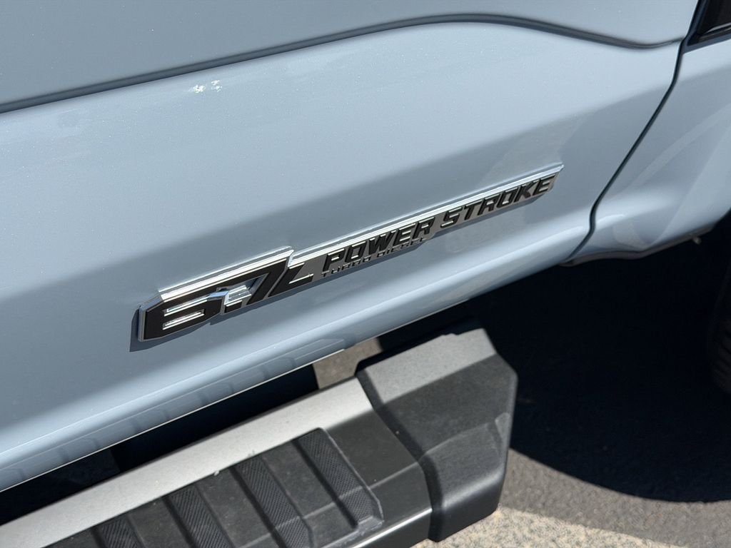 New 2026 Glacier Gray Metallic Tri-Coat Ford F-250® Lariat® image 6