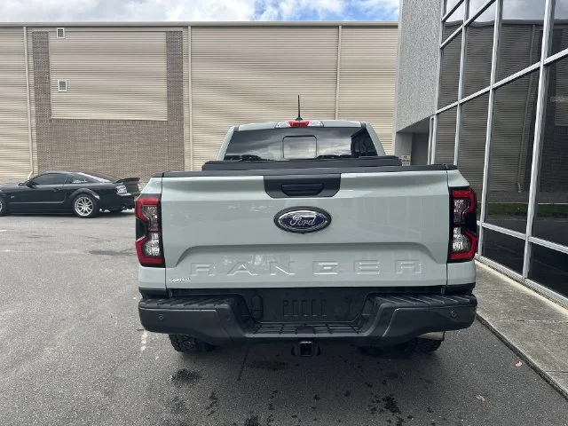 Used 2024 Green Ford XLT image 25