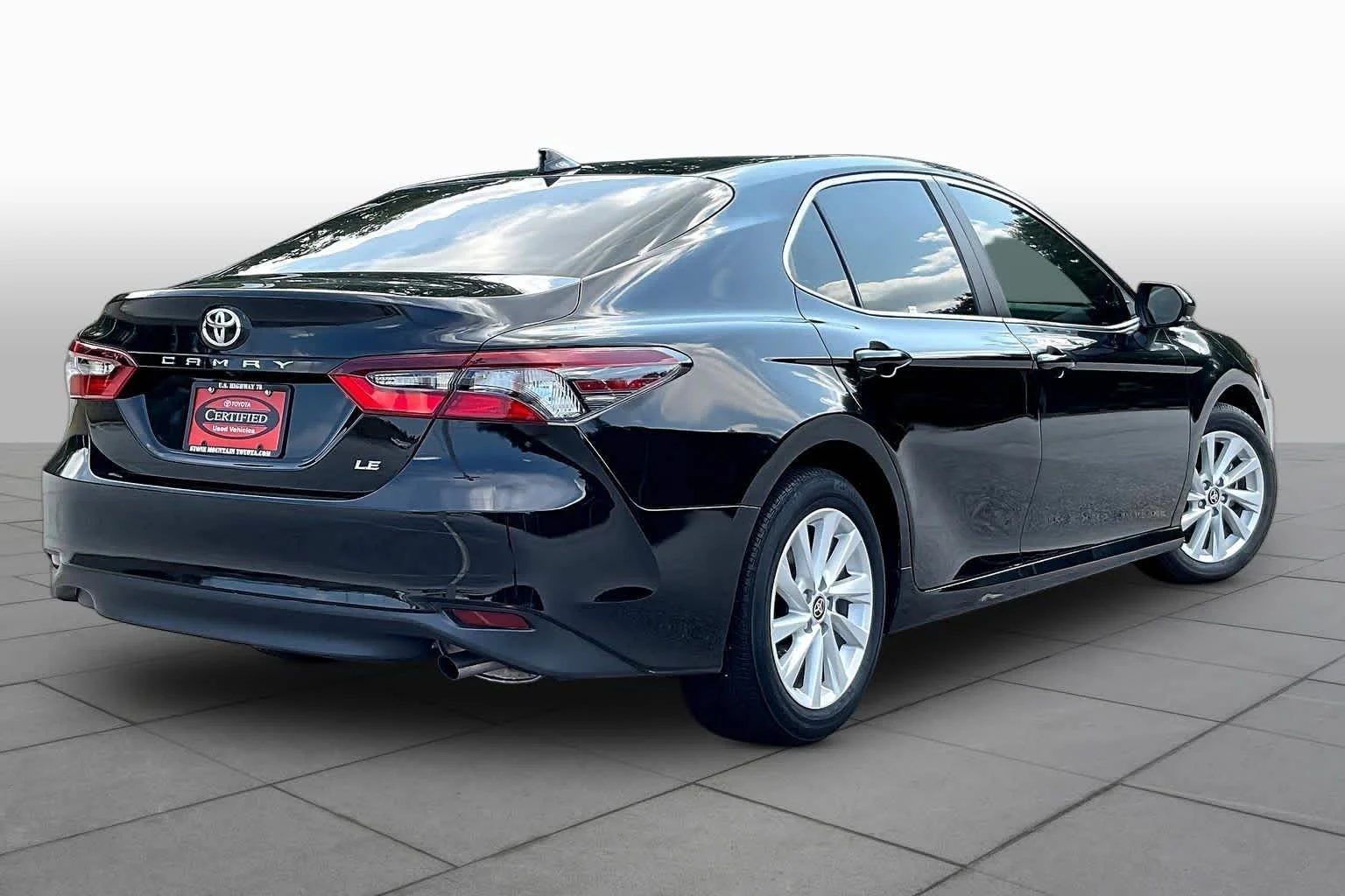 Used 2024 Midnight Black Metallic Toyota LE image 13