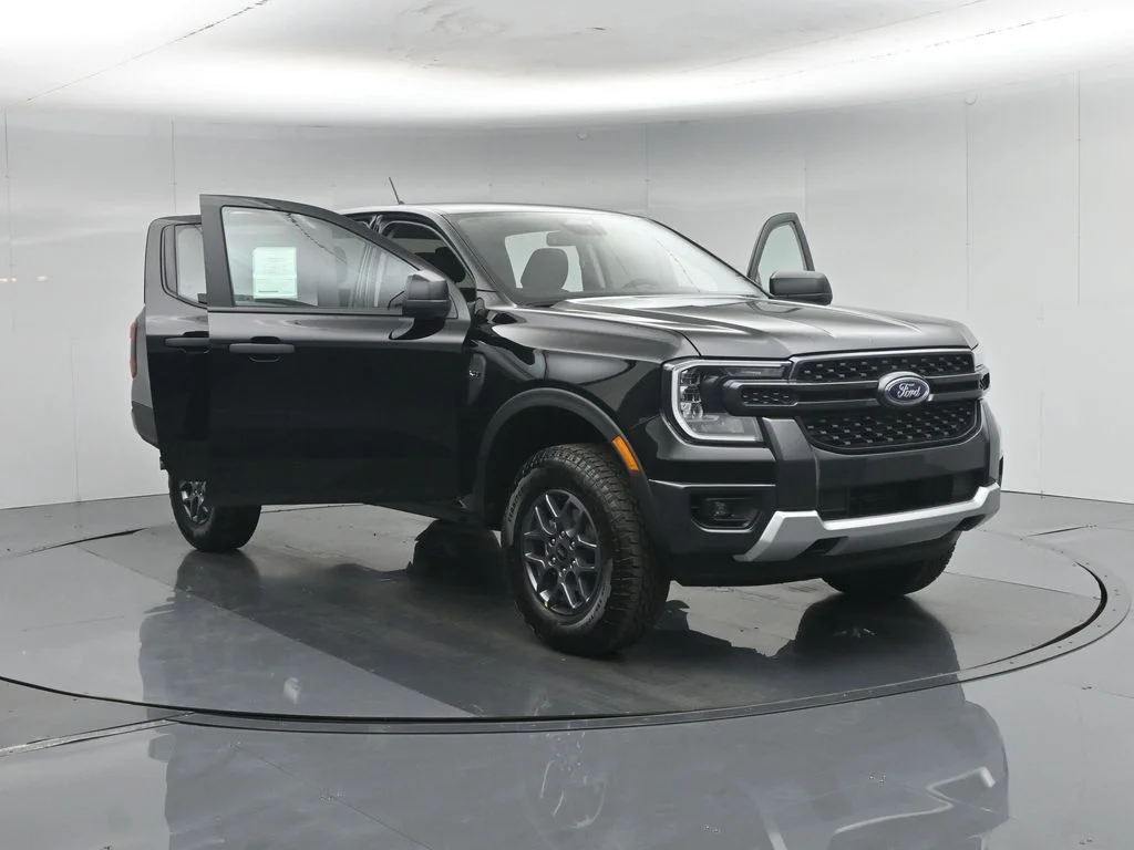 New 2026 Black Ford XLT image 29