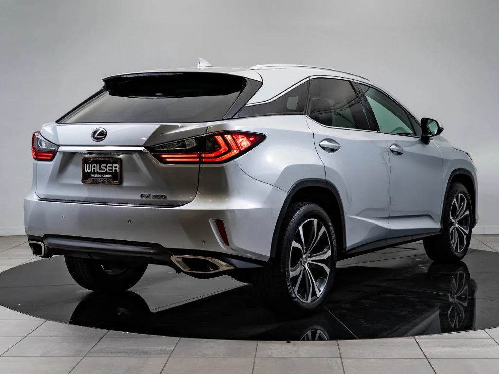 Used 2017 Silver Lining Metallic Lexus 350 Premium image 10