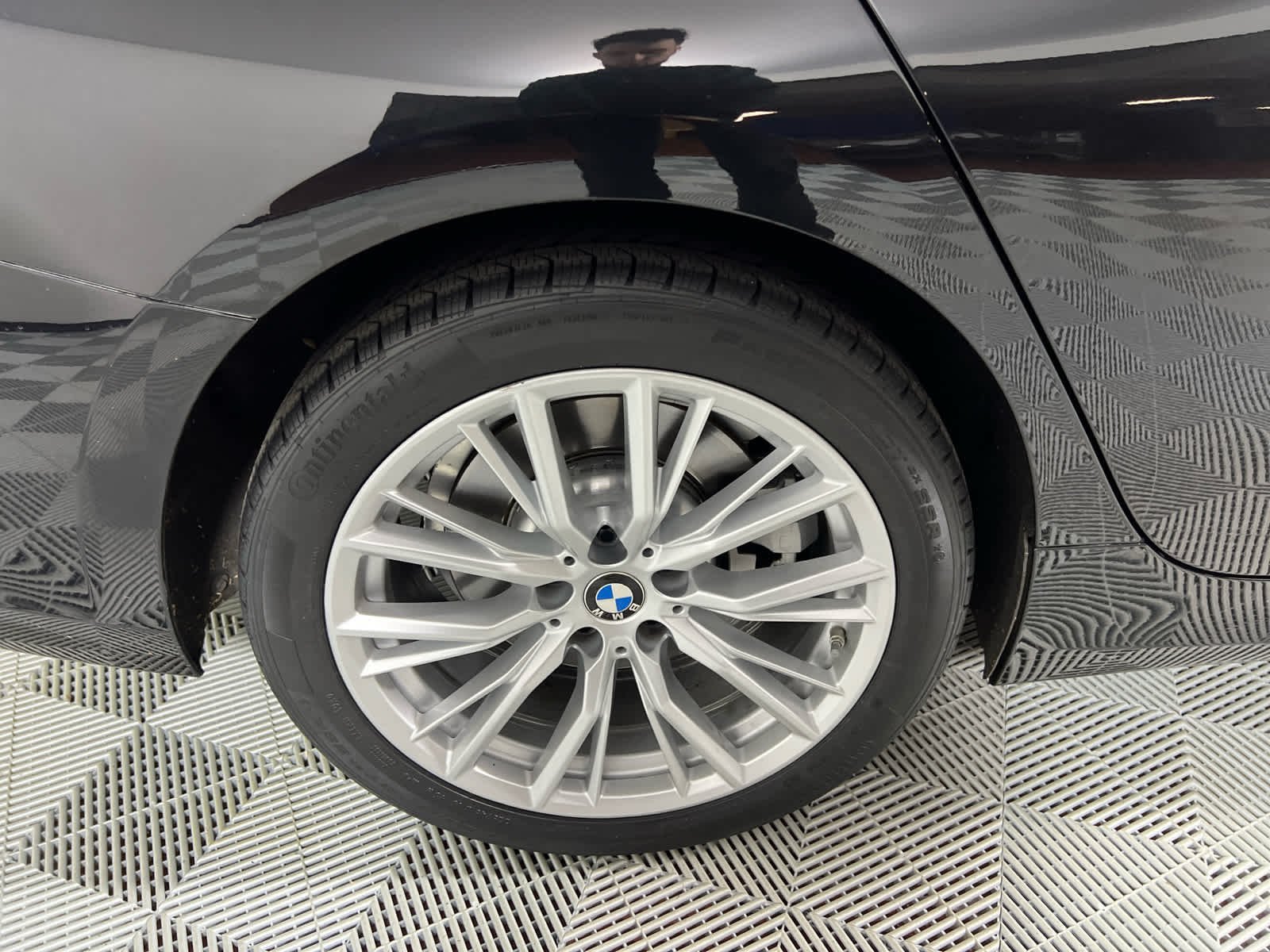 2023 BMW 3 Series 330i - Photo 10
