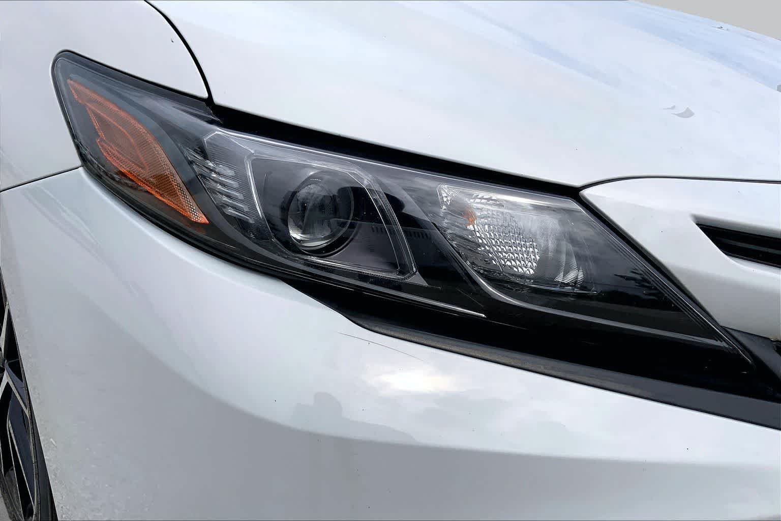 Used 2023 Ice Edge Toyota SE image 27