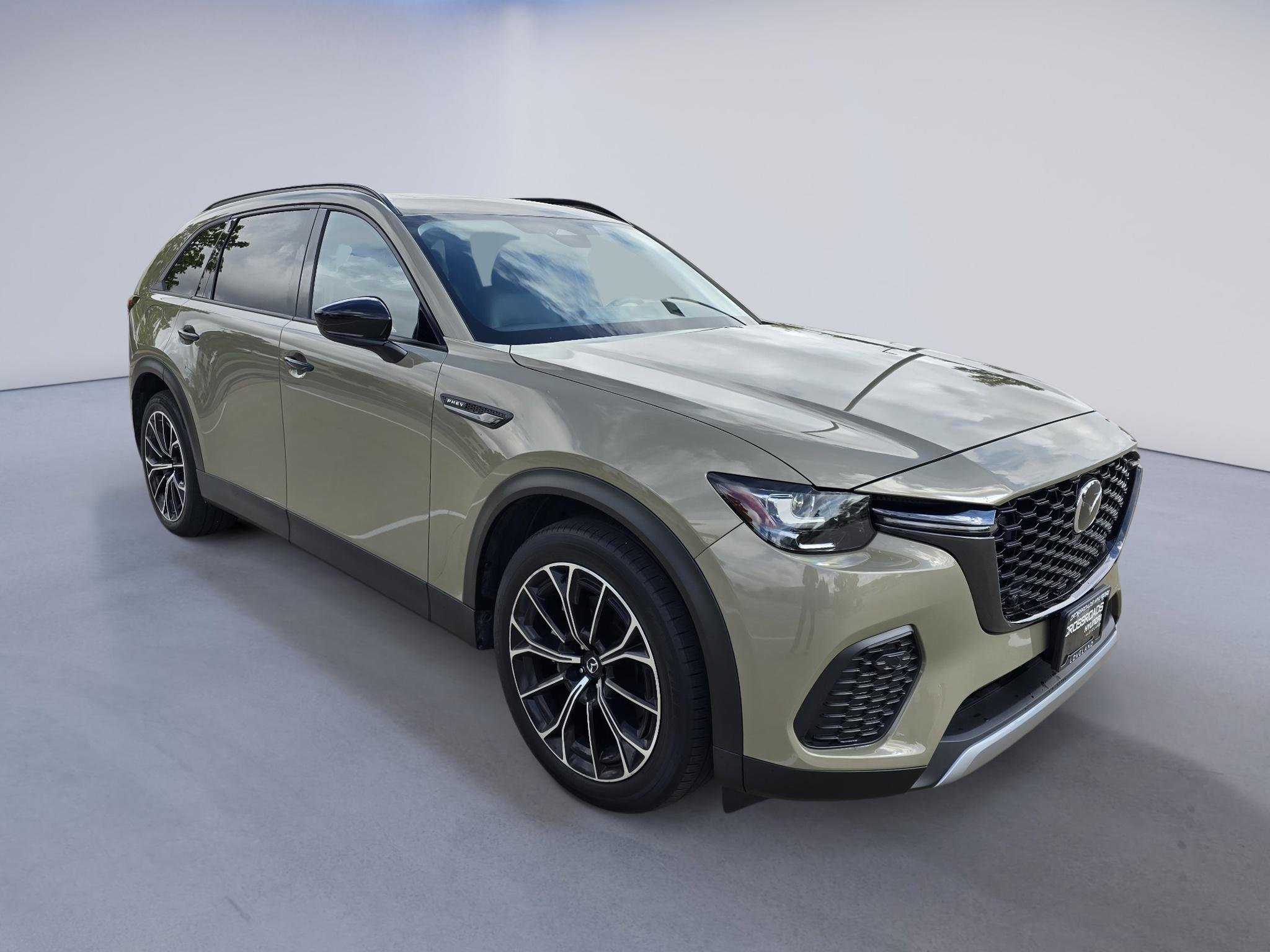 Used 2025 Zircon Sand Metallic Mazda Premium Package image 8