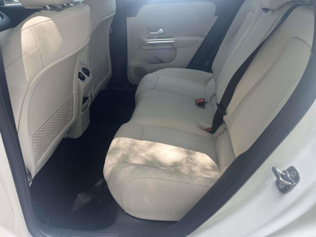 New 2026 Polar White Mercedes-Benz GLA 250 image 17