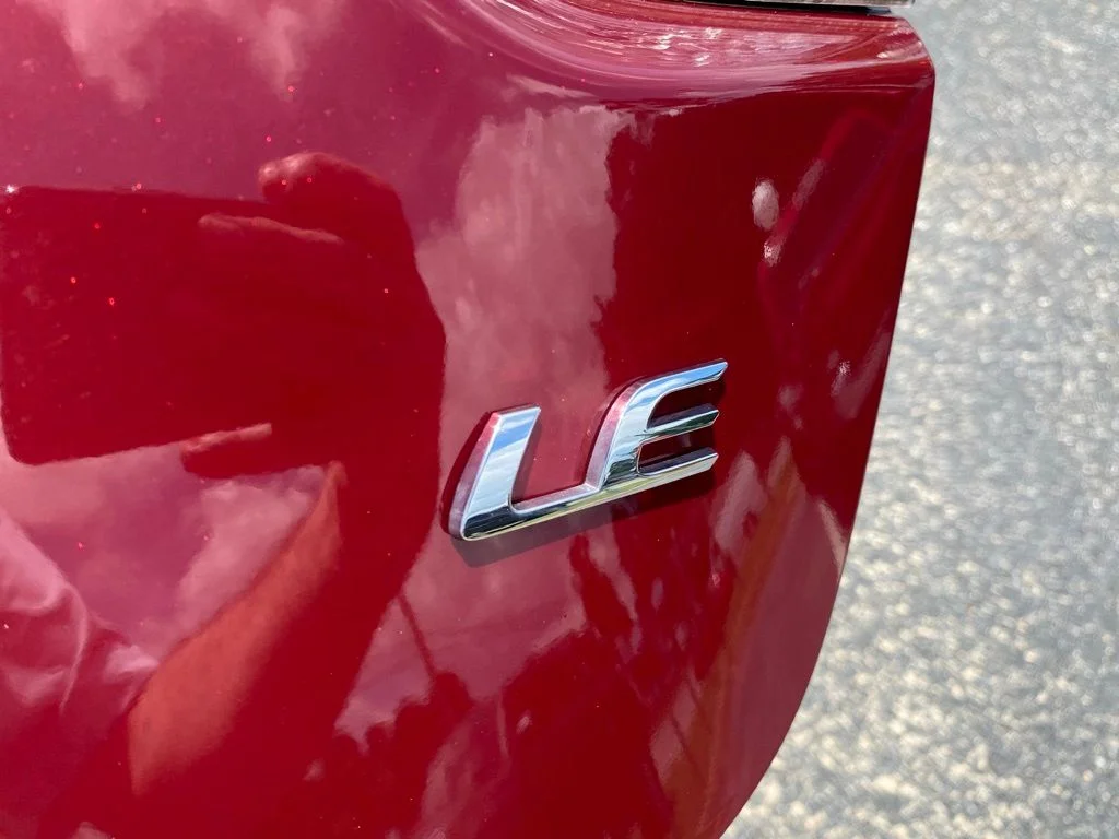 Used 2022 Red Toyota LE image 14