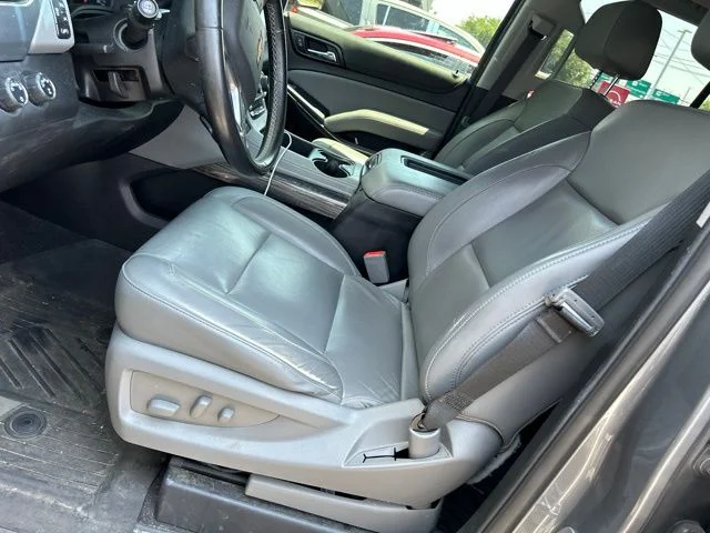Used 2020 Gray Chevrolet LT image 22