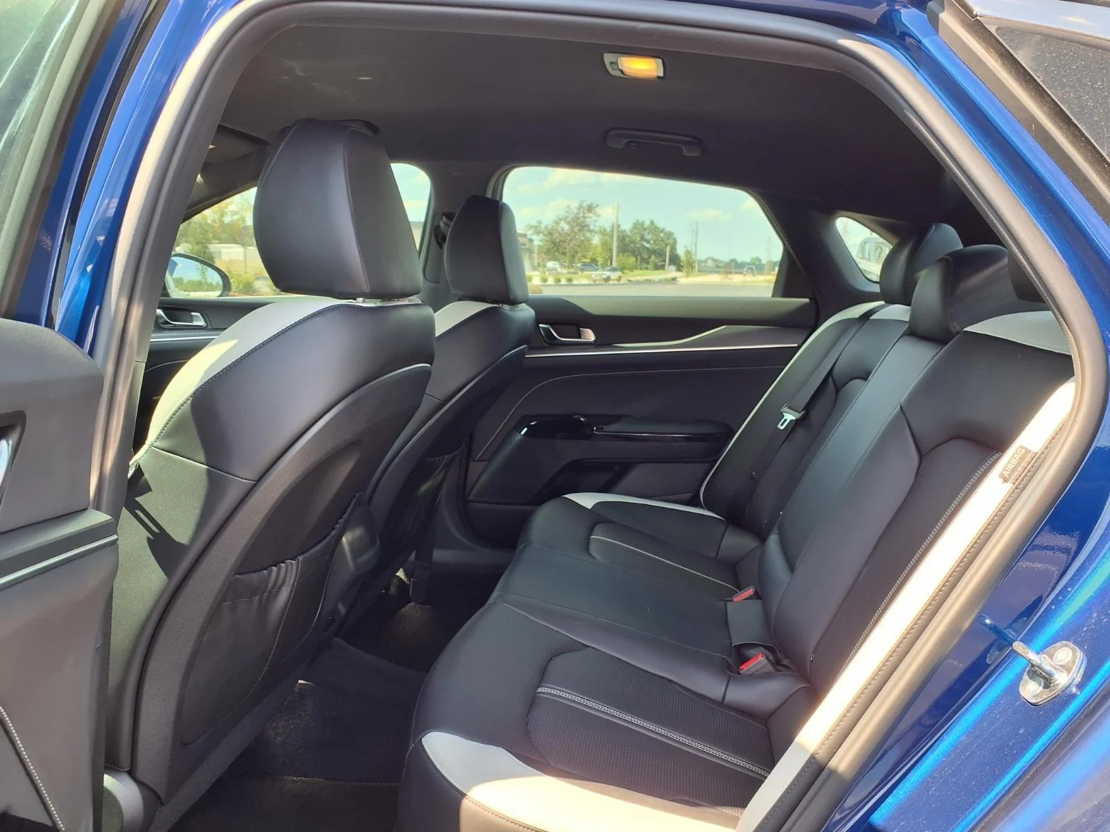 Used 2025 Yacht Blue Kia GT-Line image 20