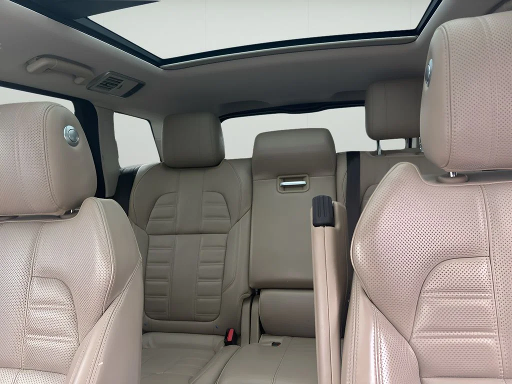 Used 2017 Silicon Silver Metallic Land Rover Autobiography image 31