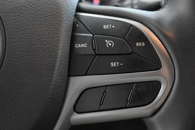 2022 Jeep Cherokee Latitude Lux - Photo 26
