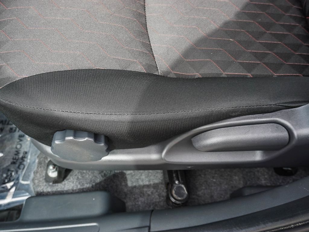 Used 2024 Red Mitsubishi ES image 19