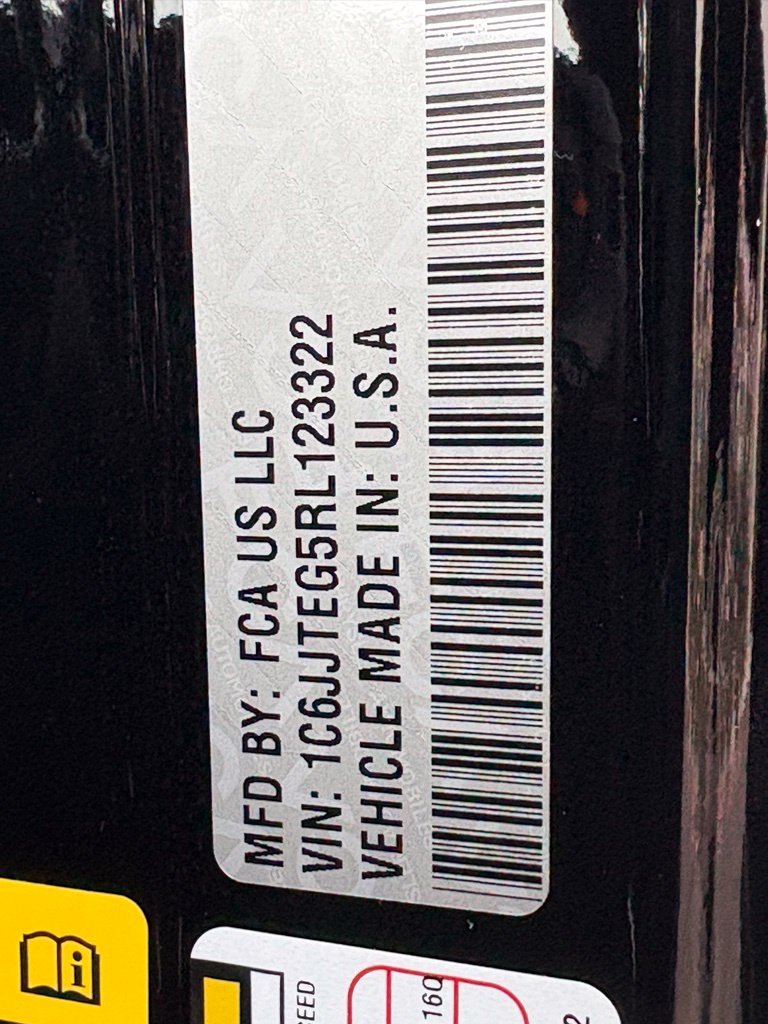 Used 2024 Black Jeep Mojave image 19