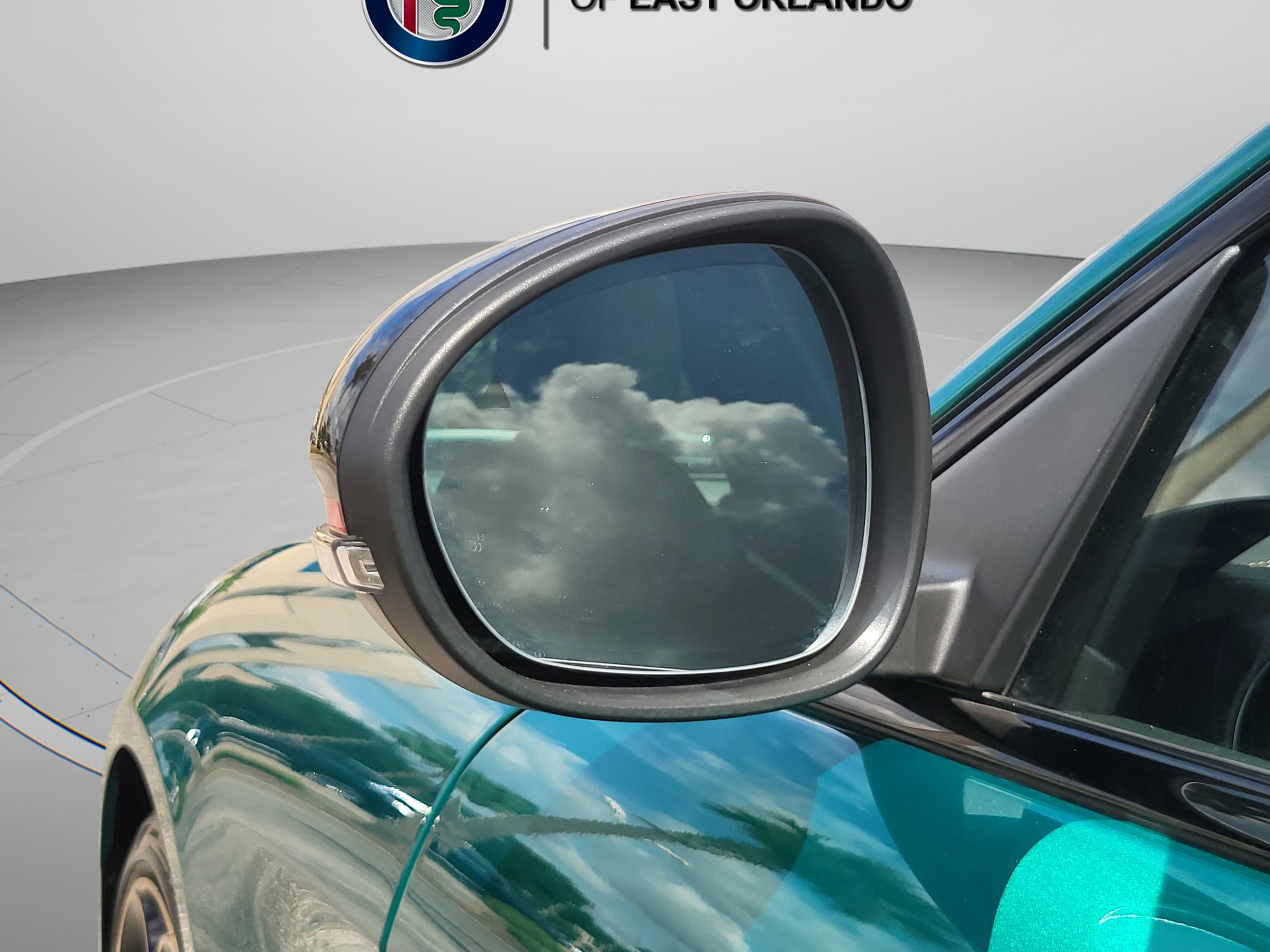New 2025 Verde Fangio Metallic Alfa Romeo Intensa image 24