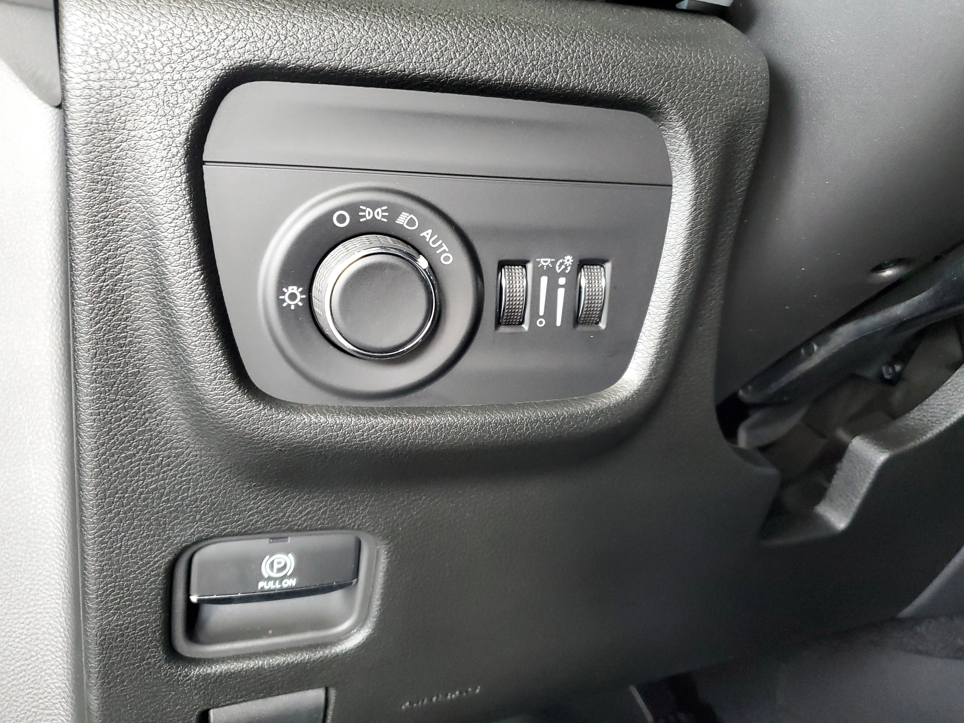New 2026 Baltic Gray Metallic Clearcoat Jeep Laredo X image 21