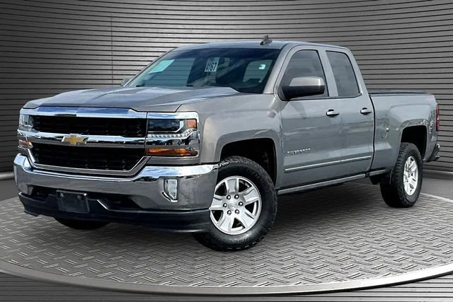 2017 Chevrolet Silverado 1500 LT 4X4 Double Cab Std Box's photo