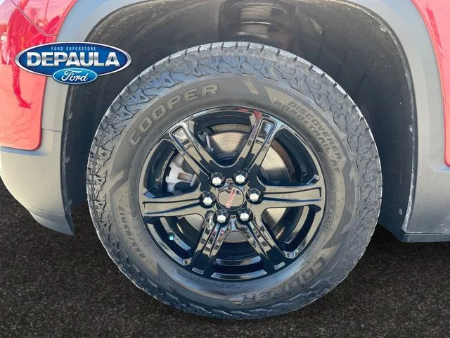 Used 2023 Red GMC AT4 image 18