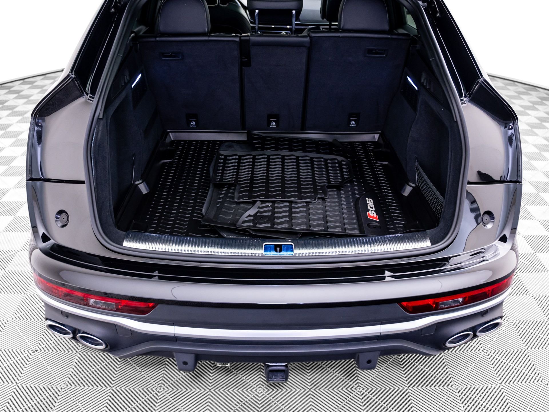 Used 2022 Black Audi Premium Plus image 32