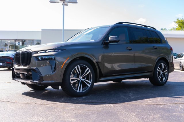 2027 BMW X7