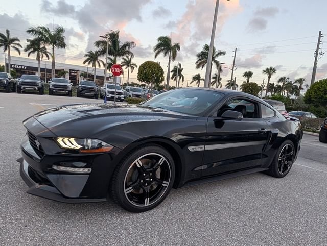 Used 2020 Black Ford GT Premium image 3