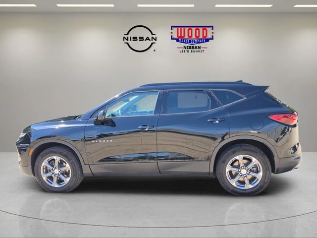 Used 2023 Black Chevrolet LT image 5