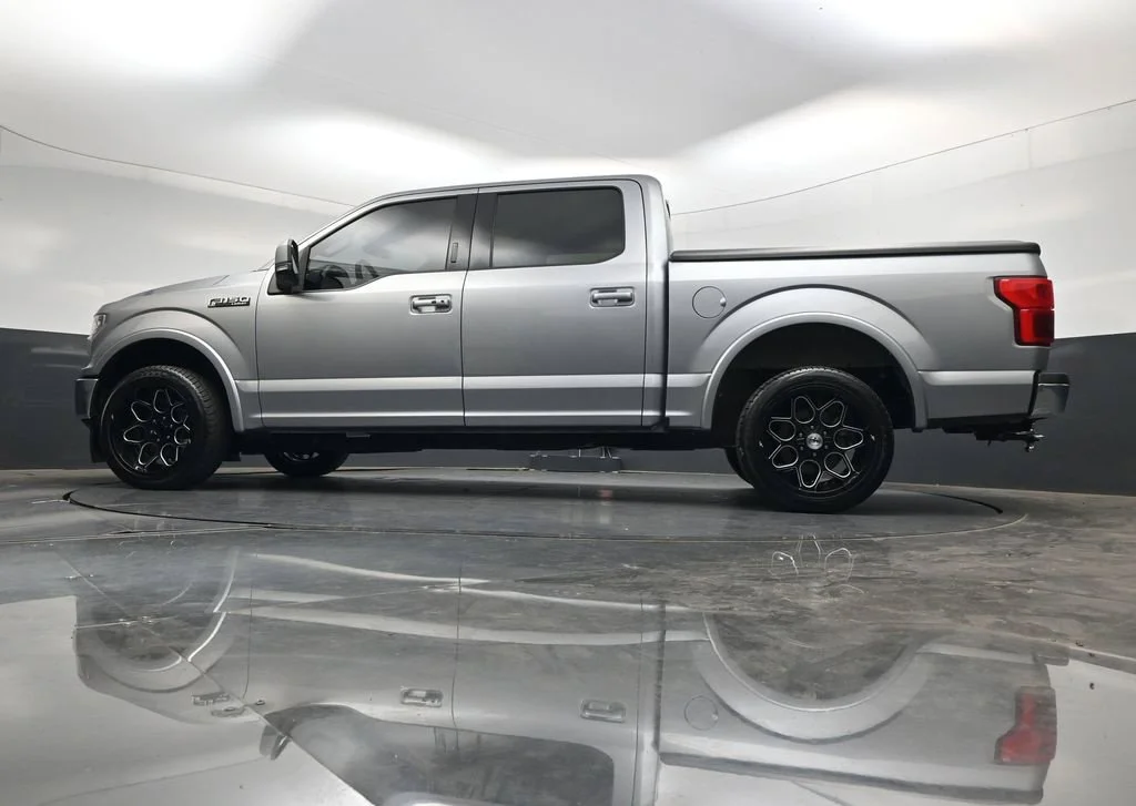 Used 2020 Silver Ford Lariat image 45