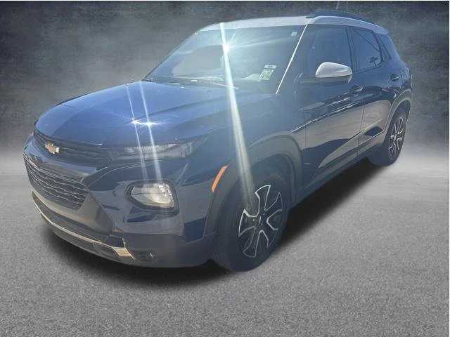 Used 2022 Blue Chevrolet ACTIV image 2