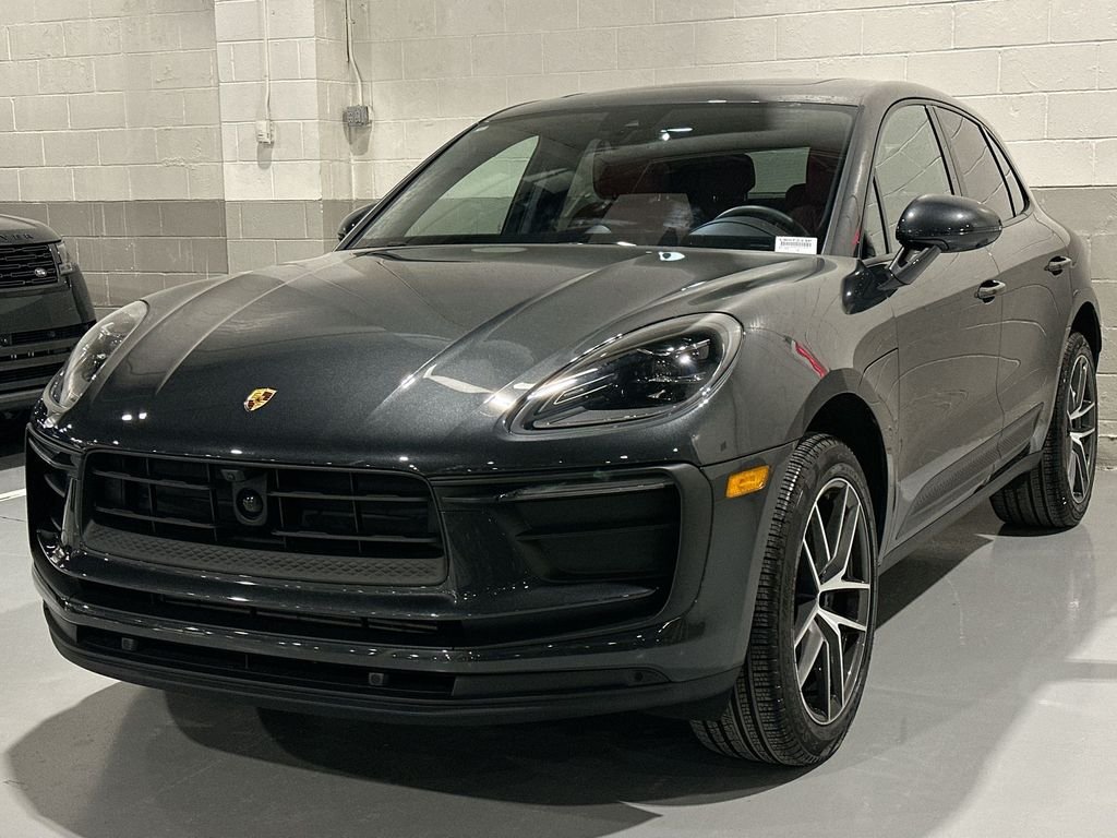2025 Porsche Macan