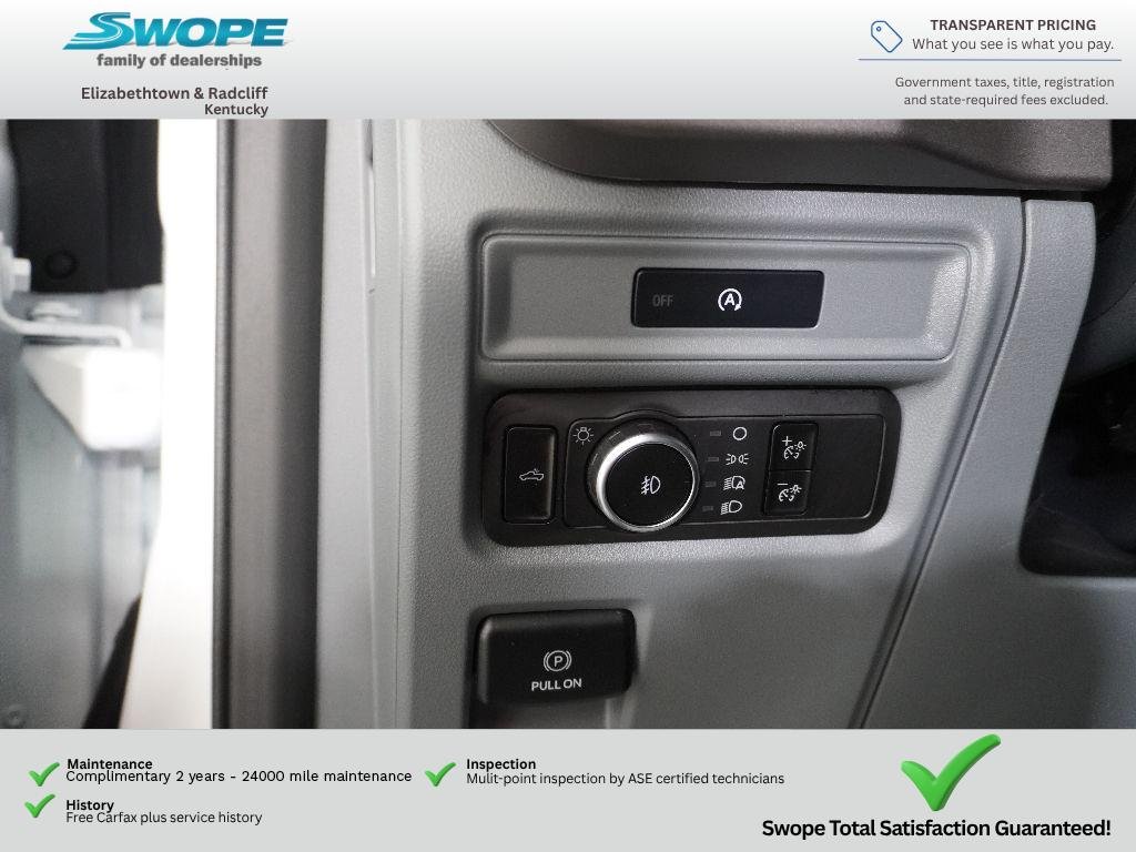 Used 2025 Oxford White Ford XLT image 15