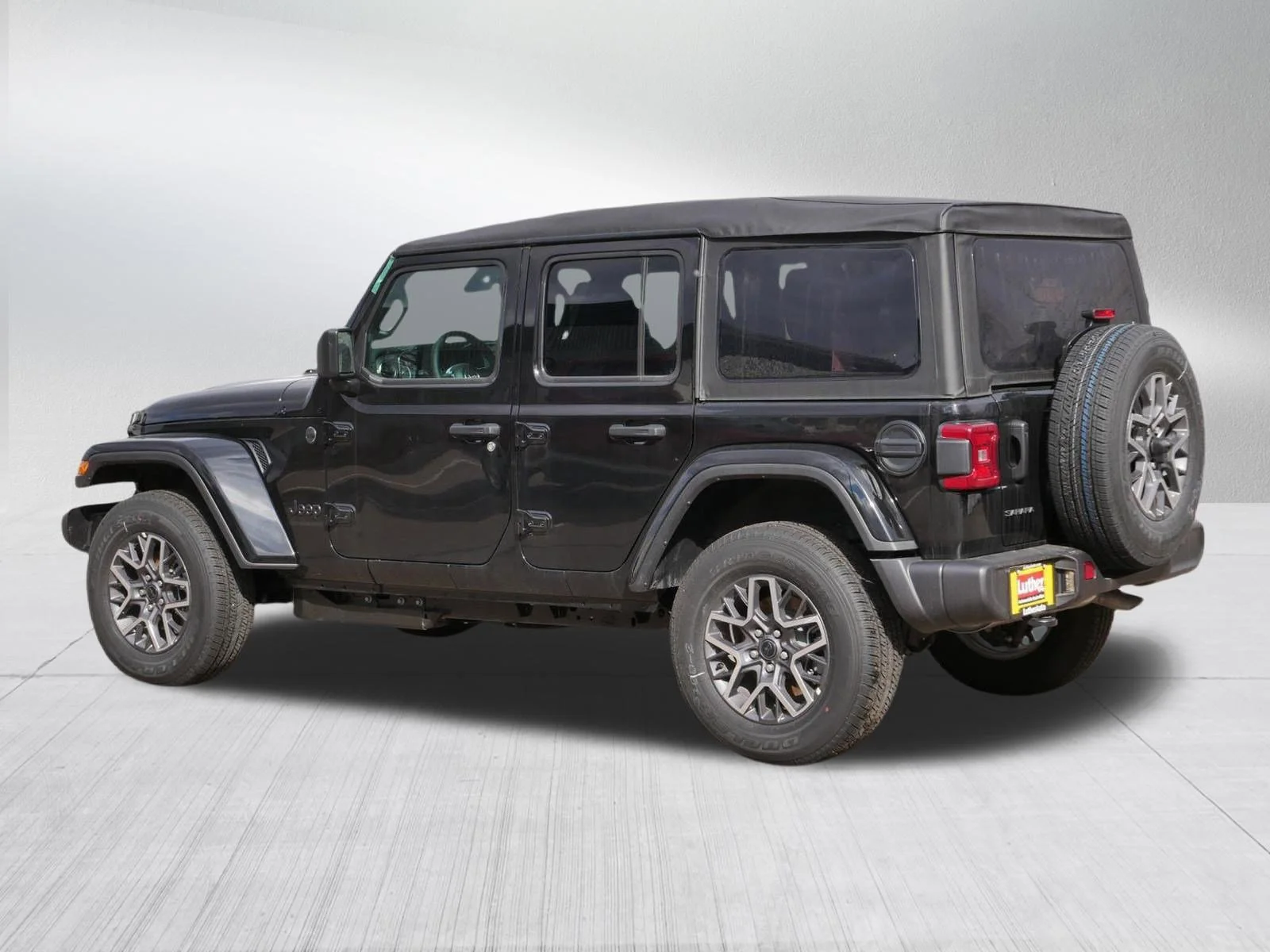 New 2026 Black Clear-Coat Exterior Paint Jeep Sahara image 5
